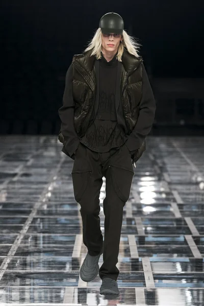 Look 33